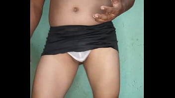 Exitado en tanga blanca