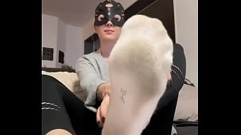 Be good then you can smell ↔️•full video only on #feet #fetish #socksfetish #sme