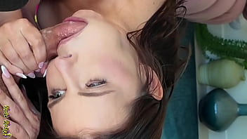 Adriana chechik 1 mobile version