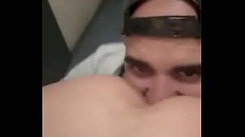 Comida de culo en el wc público en plena calle y la puerta se abre para los curiosos charlyfilmxxx xiscofre Comida de culo en el wc público en plena calle y la puerta se abre para los curiosos charlyfilmxxx xiscofre