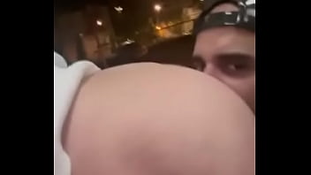 Comida de culo en el wc público en plena calle y la puerta se abre para los curiosos charlyfilmxxx xiscofre