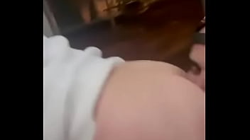 Comida de culo en el wc público en plena calle y la puerta se abre para los curiosos charlyfilmxxx xiscofre