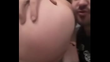 Comida de culo en el wc público en plena calle y la puerta se abre para los curiosos charlyfilmxxx xiscofre