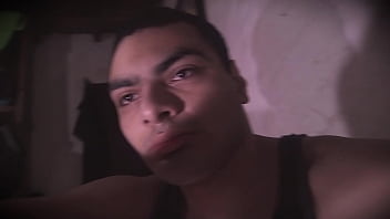 Pintando las paredes de blanco con semen caballero sexy número uno auto footjob culo arriba