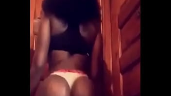 Instagram hoes ass clapping 3