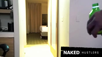 2 horny chicas suck dick in stadium stairwell