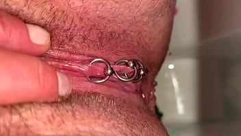 My first time haired pussy pee and moving clit and asshole