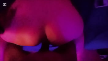 Culazo recibe verga de perrito y unas nalgadas