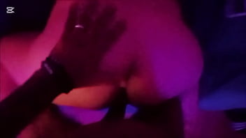 Culazo recibe verga de perrito y unas nalgadas