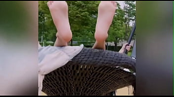 The way this man & his feet turn me on wonho