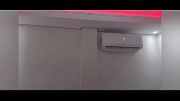 Marido quer exibir a esposa novinha da buceta apertada