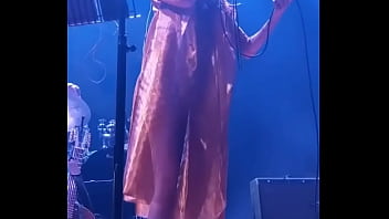 5 ain't be ha wyf plus three