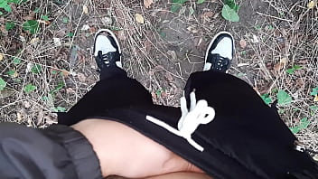 I jerk off in a public park