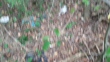 I jerk off in a public park