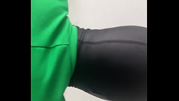 Naughty secretary in stockings & green blazer – lascivious dance & office blowjob