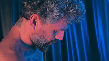 Can i call you daddy while she licks my toes