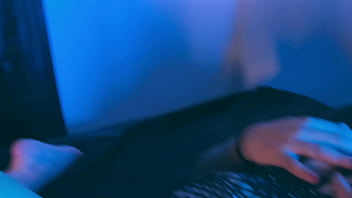 Can i call you daddy while she licks my toes