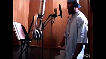 Sing theme of brian pumper and keisha butts