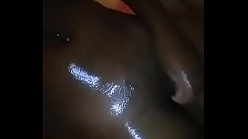 Minha namorada tomando banho