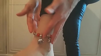 Milf loves her stinky soles