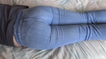 I love showing off my ass with my jeans on and my jeans down
