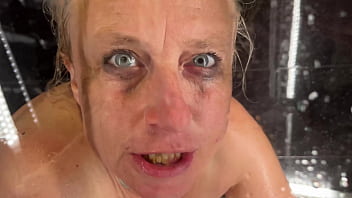 Horny fun in the shower