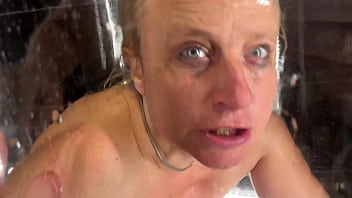 Horny fun in the shower