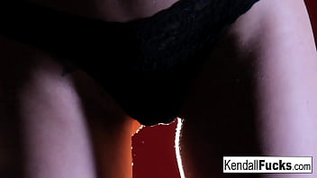 Brunete babe masturbates