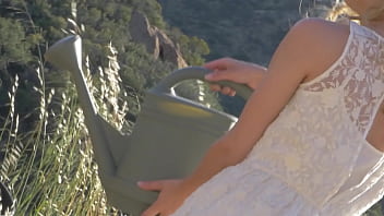 Jillian janson is a natural beauty that loves to make herself cum in nature