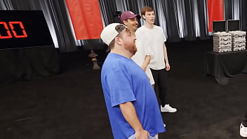 World's fastest vehicle vs world's fastest animal