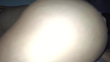 Morena do tinder gozou em cima como uma vaqueira tarada e depois chupou com vontade – amadora brasileira de bunda grande