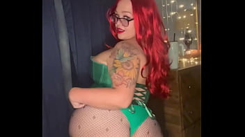 Rt if you’d help me take this off bbw cosplay hotwife