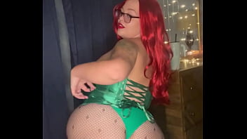 Rt if you’d help me take this off bbw cosplay hotwife