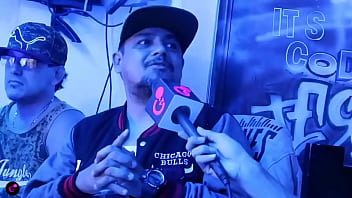 De los bloques de la ciudadela sale el rapero de letras consientes con su escolta