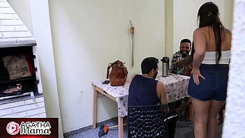 Agatha mama a inquilina milf tarada part 1 historia grátis