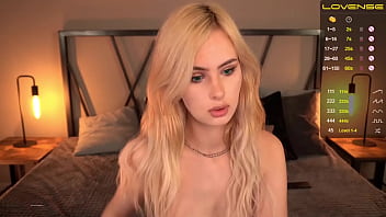 Ultimate beauty shows her perfect breast