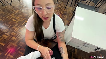 Aluna boqueteira faz oral no professor para ganhar ponto extra – elis nebsniak