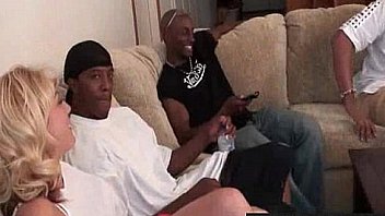 Teen latina squirts while getting fucked 6