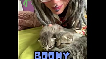 Rescued pregnant mia and give her kittenzz a good and calm life