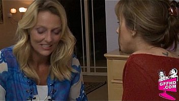 Sensual lesbains 0693