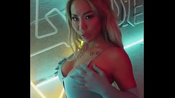 I'm a strong woman but today i wanna be your babygirl