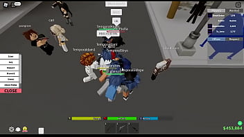 Perra caliente chupa pene oscuro