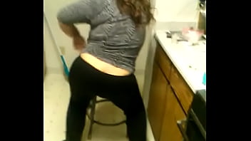 Drop that ass down