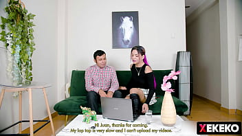 Mi hermanastra gotica de 18 años pide a gritos que le reviente el coño cuando estamos solos en casa