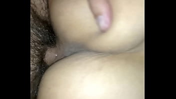 Le entra toda la pija