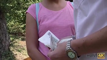 Hunt4k incroyable blonde dollface donne la bouche la chatte et le trou du cul