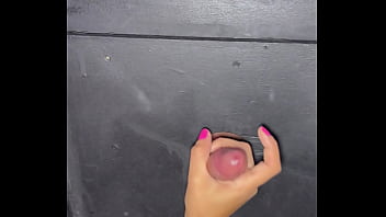 Parte 2 muita putaria na casa de belinha deu no pêlo levou gozada na boca e na buceta e fez o corno limpar a porra com a língua