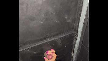 Parte 2 muita putaria na casa de belinha deu no pêlo levou gozada na boca e na buceta e fez o corno limpar a porra com a língua