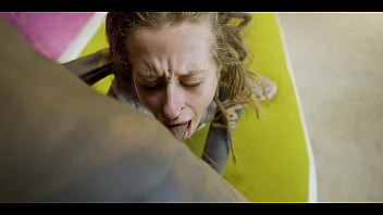 Inked vixen's deepthroat and fuck her pierced pussy