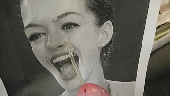 Ana Siendo Orinada Y Le Gusta thumbnail